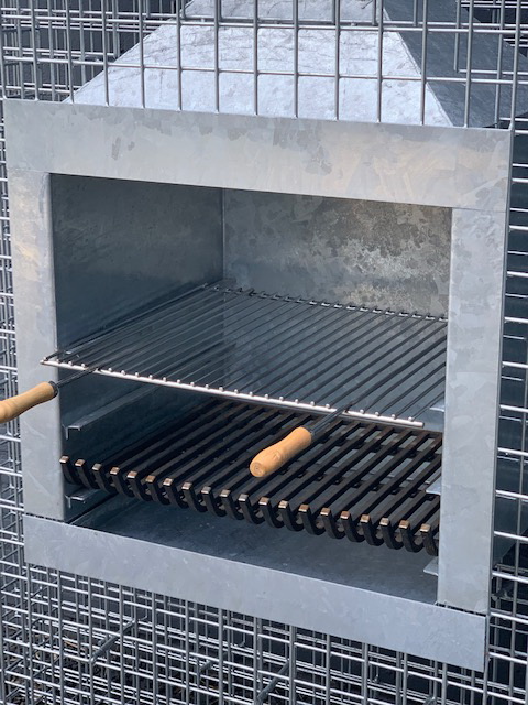 Schanskorf Kubushaard BBQ rooster