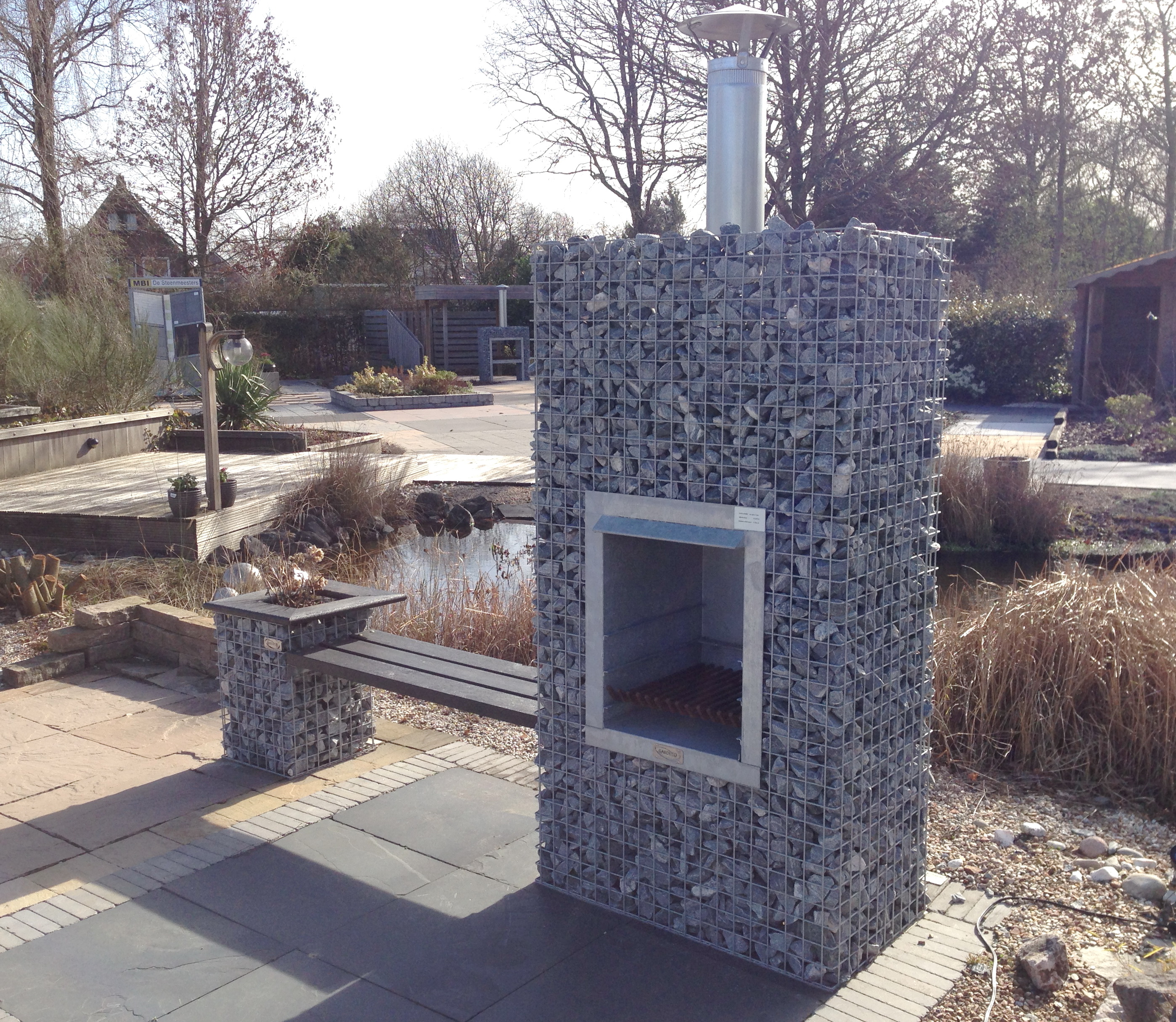 Tuinhaard BBQ met combineer element en plantenzuil