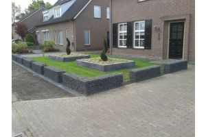 Steenkorven met Basalt Breukstenen – Basalt breukstenen inspiratie. Steenkorven met Basalt Breukstenen