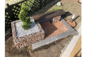 Steenkorf Bloembak en Tuinbank – Schanskorf bloembak. Steenkorf Bloembak en Tuinbank