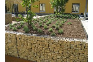 Steenkorven Plantenbak – Schanskorf bloembak. Steenkorven Plantenbak