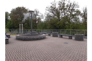 Steenkorvenbank – Schanskorf tuinbanken. Steenkorvenbank