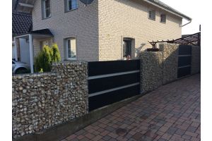 Steenkorven Composiet-schutting met Grauwacke Breukstenen – Grauwacke breukstenen inspiratie. Steenkorven Composiet-schutting met Grauwac...