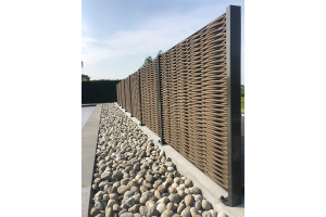 Kunststof Schutting op Voetplaat - Dubbele Weving – Kunststof vlechtschutting inspiratie. Kunststof Schutting op Voetplaat - Dubbele Weving