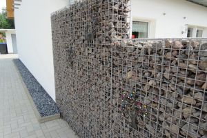 Basalt Bruin 40-80mm Steenkorven Schutting – Breukstenen. Basalt Bruin 40-80mm Steenkorven Schutting