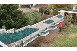 Steenkorven met Yellow Sun en Glasbrocke – Glasbrokken inspiratie. Steenkorven met Yellow Sun en Glasbrocke